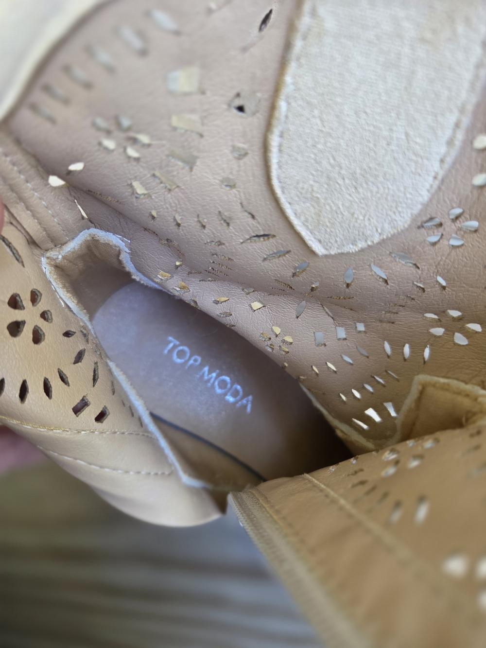 TOP Moda Beige Suede Cutout Western Ankle Booties - Picture 8 of 10